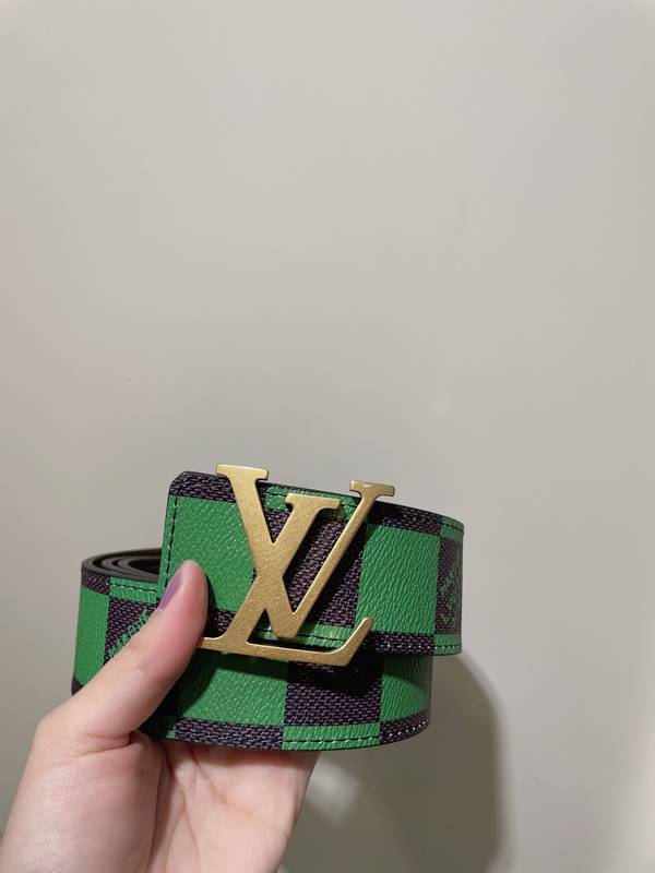 Louis Vuitton 40MM Belt LVB00339